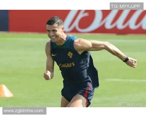 C罗足球明星粉丝团体的热情与支持如何影响他的职业生涯与形象