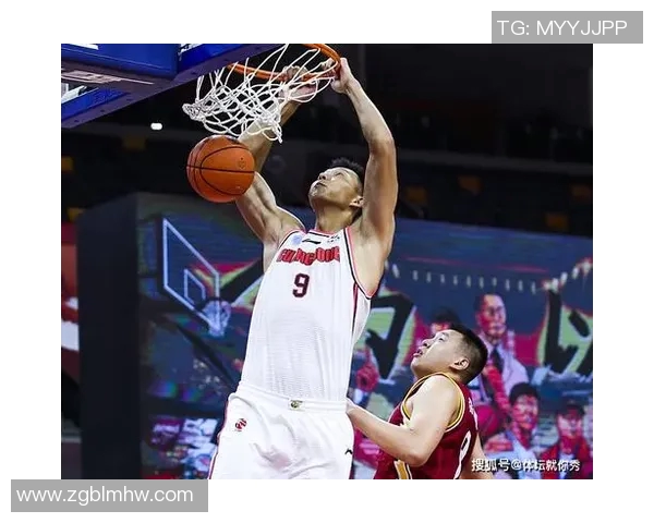 上海排球队以65分领跑冠军赛积分榜展现强劲实力