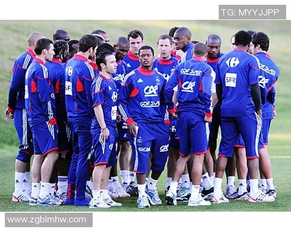 上海排球队的精神之旅:探索排球背后的团队意识与文化魅力 上海排球队的精神之旅:探索排球背后的团队意识与文化魅力