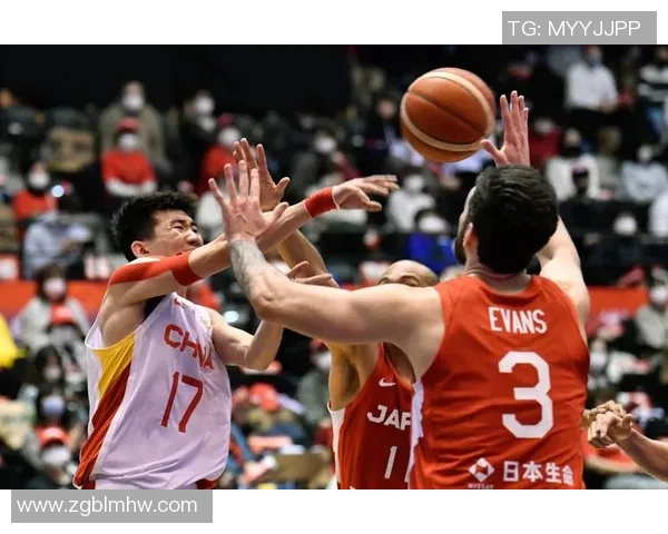 上海篮球队在世界杯中的灵活性表现引发热议展现团队协作与战术创新