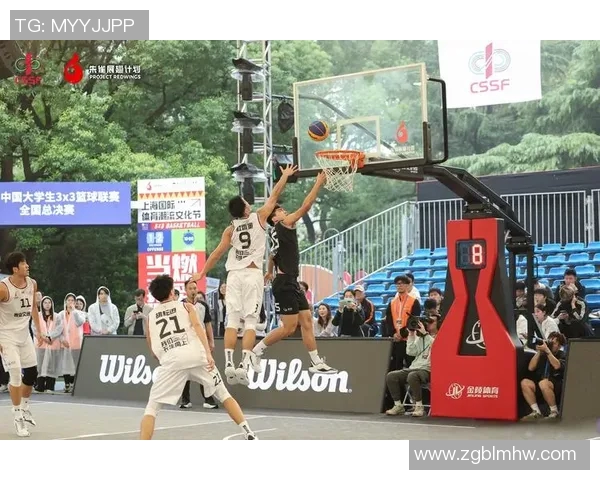 上海篮球队在总决赛积分榜上以76分稳居第一名竞争激烈引人关注 上海篮球队在总决赛积分榜上以76分稳居第一名竞争激烈引人关注