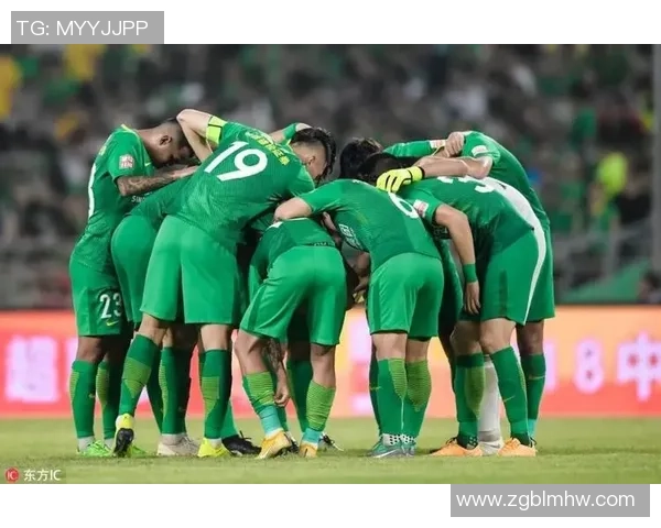 广州足球队强势领跑大师赛积分榜积分达到79分展现冠军实力