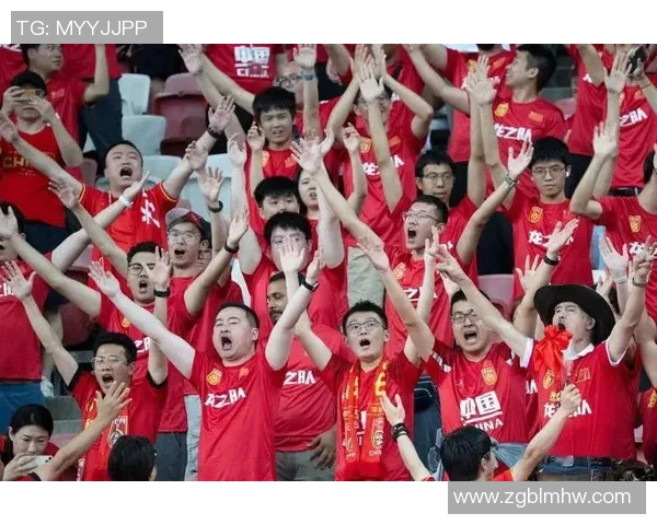 成都足球队的奋斗历程与荣耀瞬间全景纪实